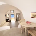 Mare (adults Only) Oia (Santorini)