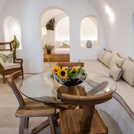 Mare Apartahotel Oia (Santorini)